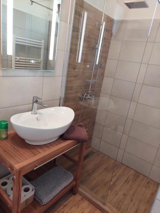Cserke Apartmanház Cserkeszőlő Exterior foto